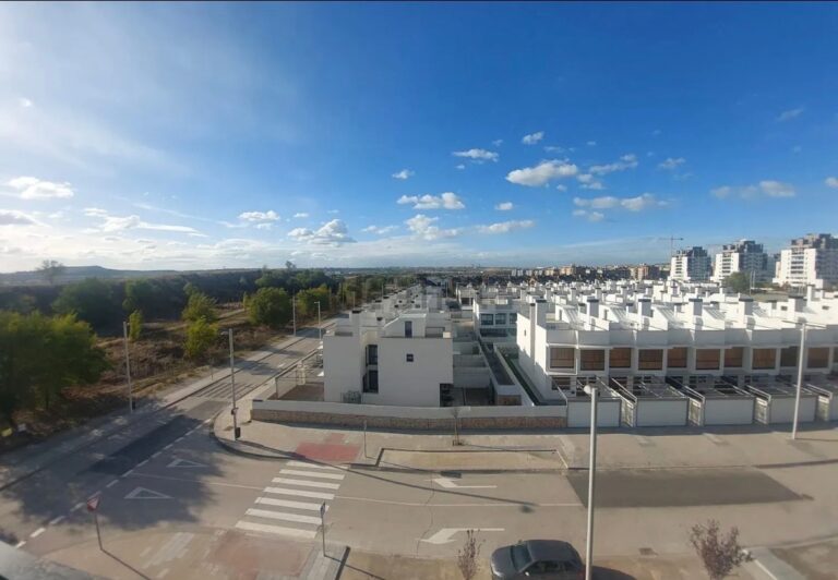 PISO DE OBRA NUEVA EN EL CAÑAVERAL