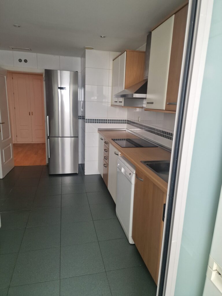 PISO EN CAMPO DE LAS NACIONES