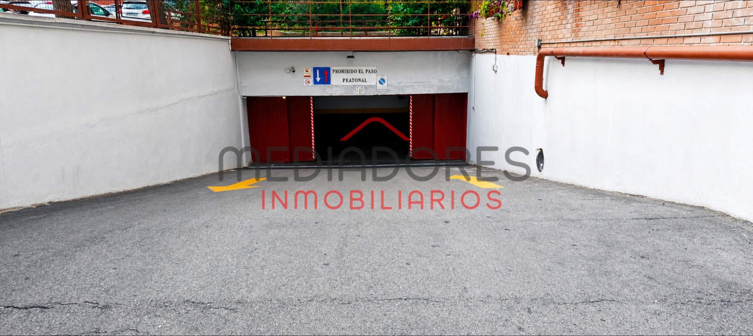 PLAZA DE GARAJE CALLE SECO