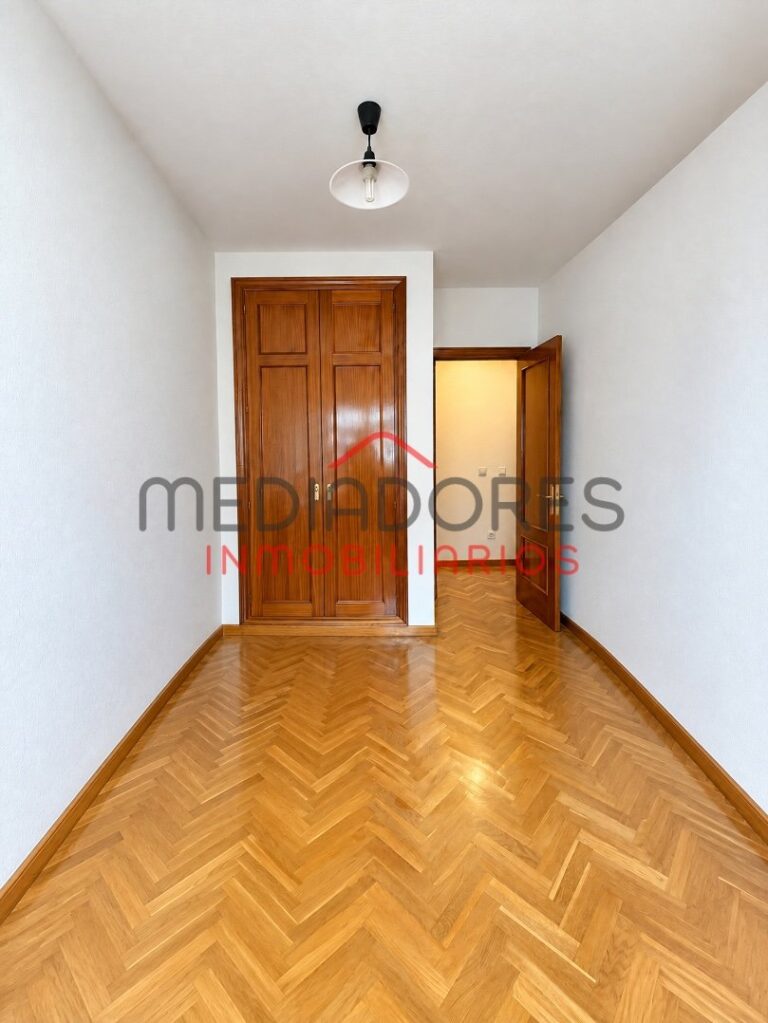 PISO EN AVENIDA DE RAMÓN Y CAJAL