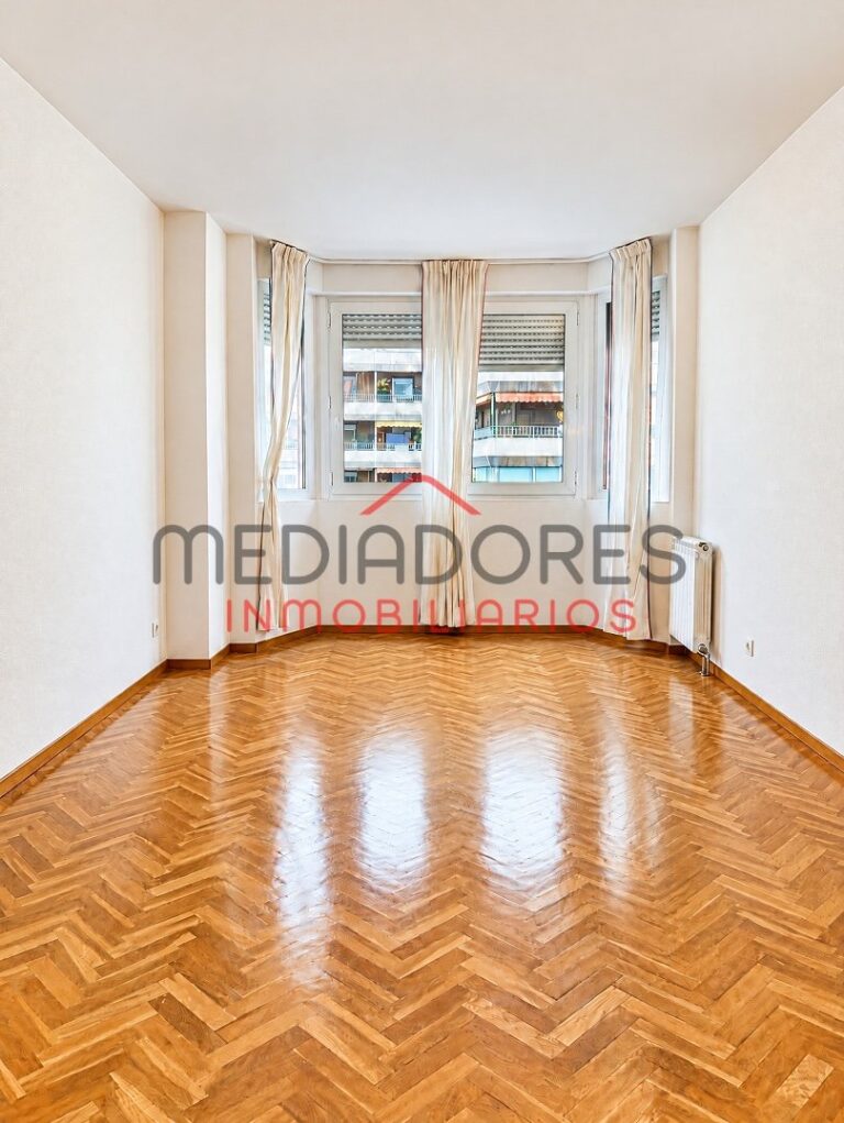 PISO EN AVENIDA DE RAMÓN Y CAJAL